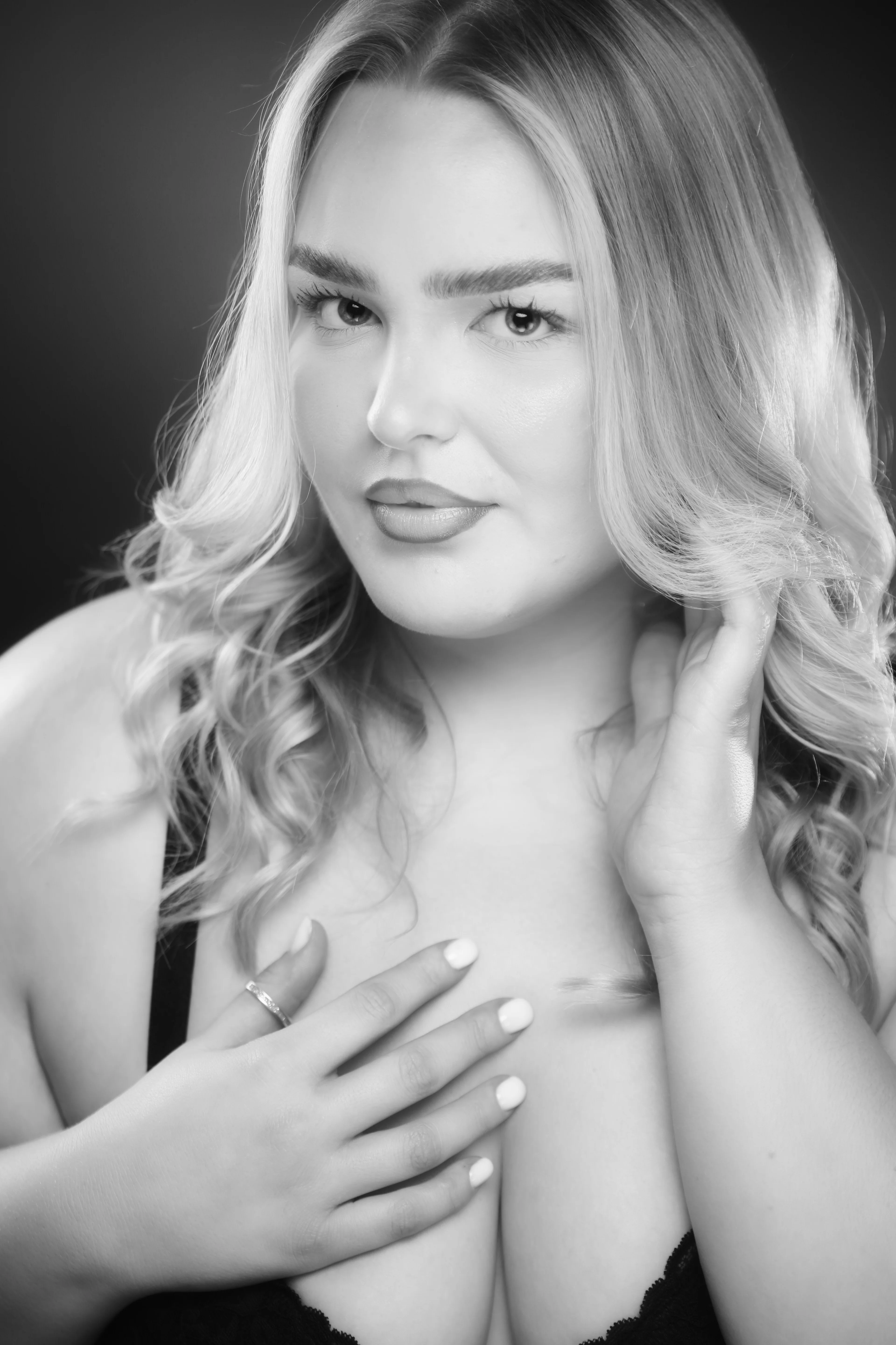 Kelsey, Client Executive and Make-Up Artist at Divine Divas